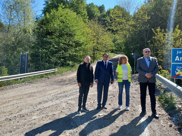 Încep lucrările la DJ 703G Șuici – Ianculești, drumul care leagă Argeșul de Vâlcea 